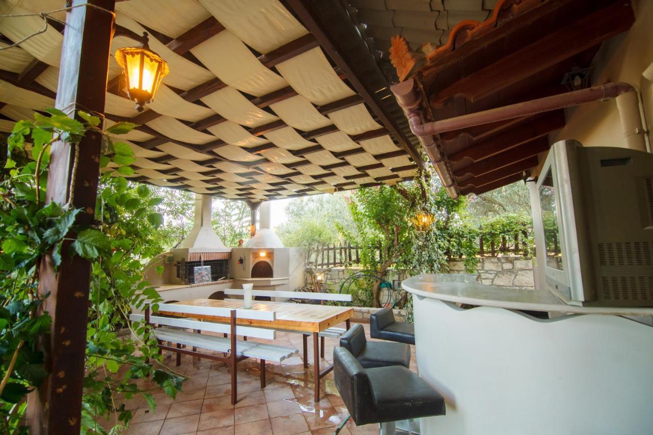 Villa Amelie-Private Pool Marathitis ภายนอก รูปภาพ
